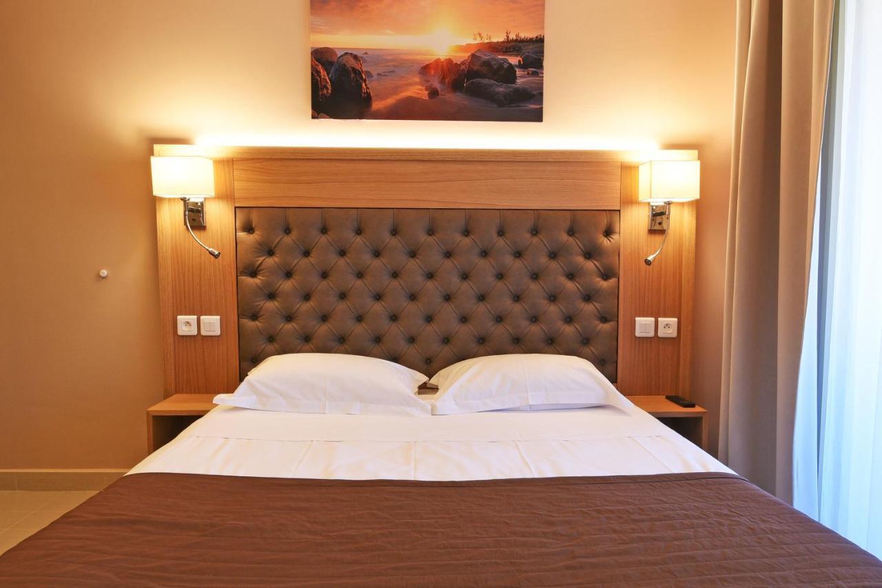 Hotel Tettola แซ็งต์-โฟลร็องต์ ภายนอก รูปภาพ