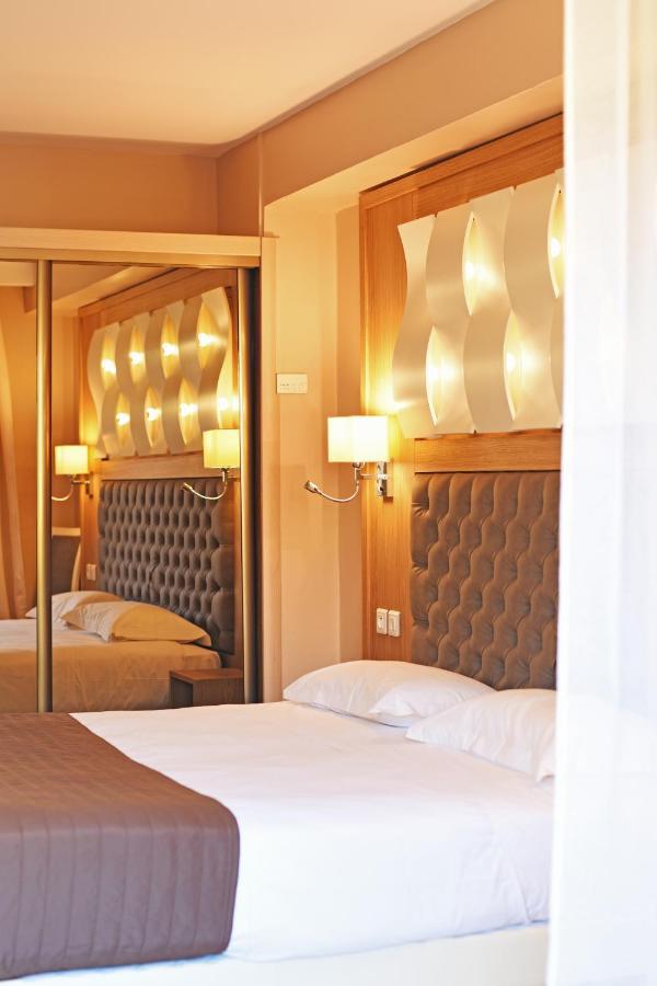 Hotel Tettola แซ็งต์-โฟลร็องต์ ภายนอก รูปภาพ