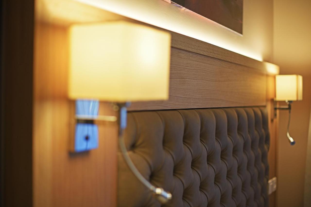 Hotel Tettola แซ็งต์-โฟลร็องต์ ภายนอก รูปภาพ
