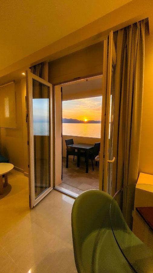 Hotel Tettola แซ็งต์-โฟลร็องต์ ภายนอก รูปภาพ