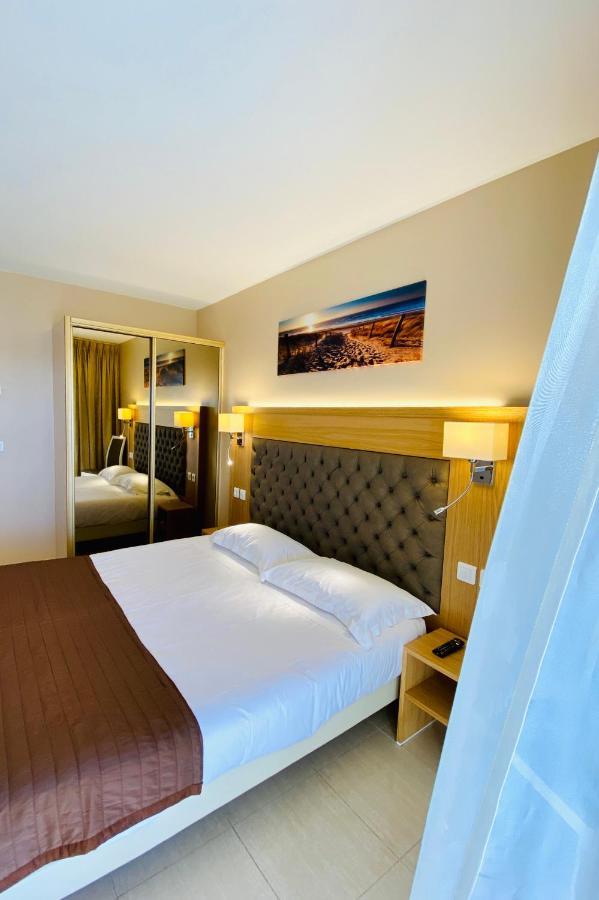 Hotel Tettola แซ็งต์-โฟลร็องต์ ภายนอก รูปภาพ